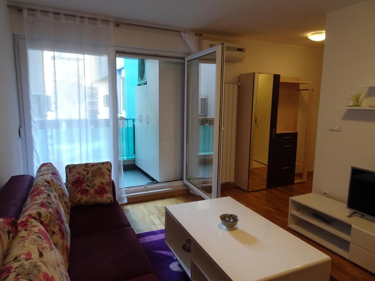 Quiet Apartment In City Center, Free Private Parking Сараєво Екстер'єр фото