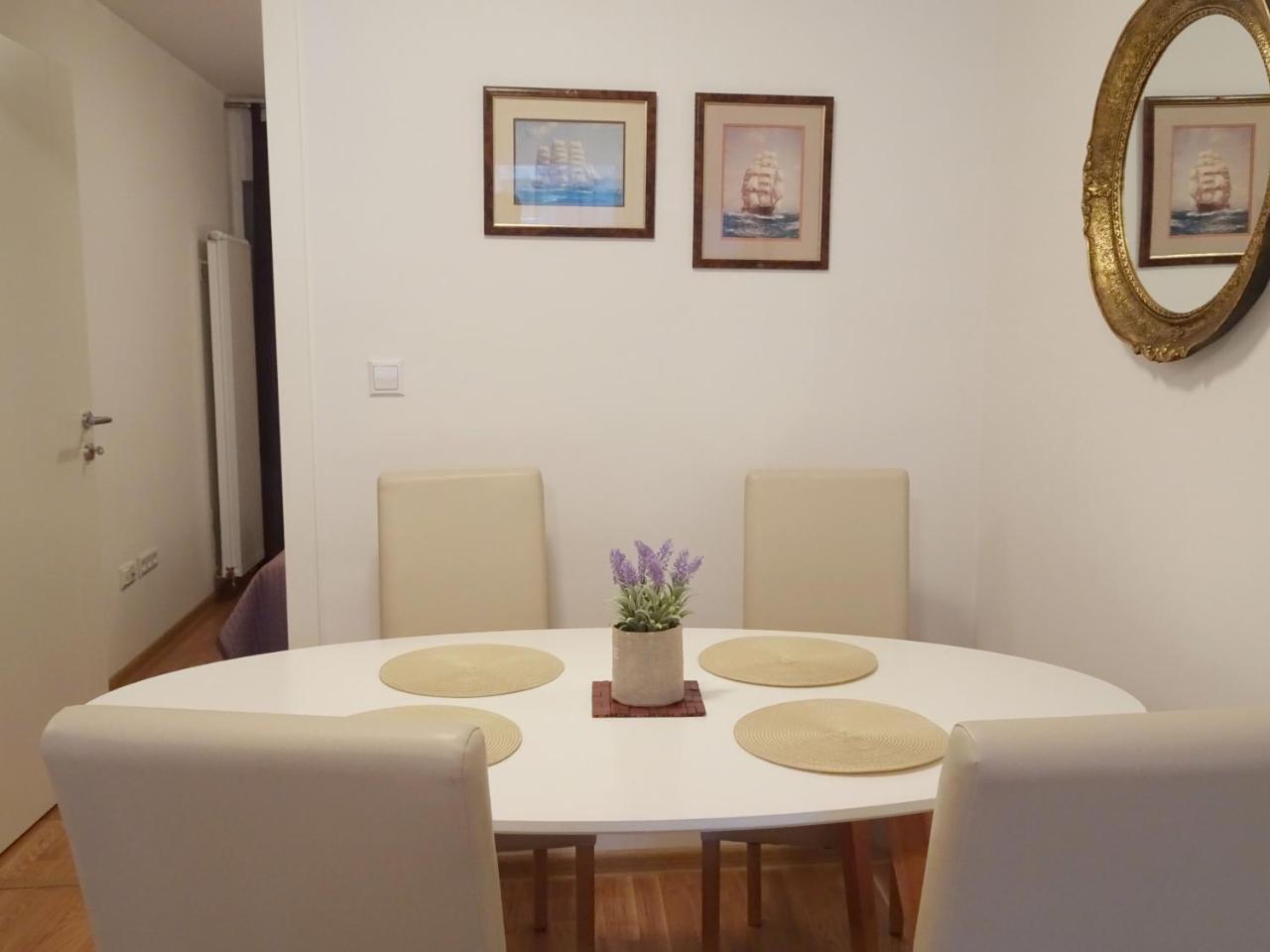 Quiet Apartment In City Center, Free Private Parking Сараєво Екстер'єр фото